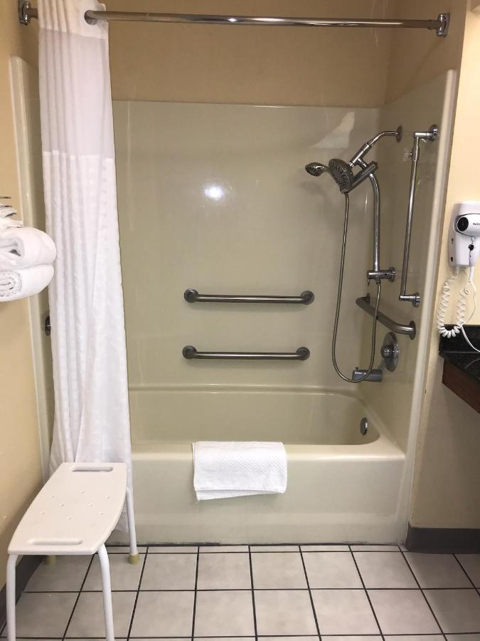 Quality Inn Бейнбрідж Екстер'єр фото